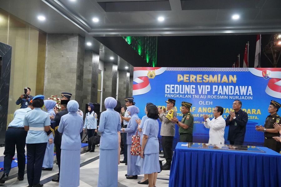 Asintel Kejati Riau Hadiri Peresmian Gedung VIP Room Pandawa Lanud RSN