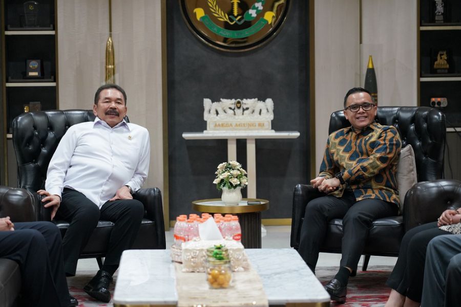 Jaksa Agung Menteri PANRB Bahas Pembentukan Badan Pemulihan Aset dan Pusat Penyelenggaraan Kesehatan