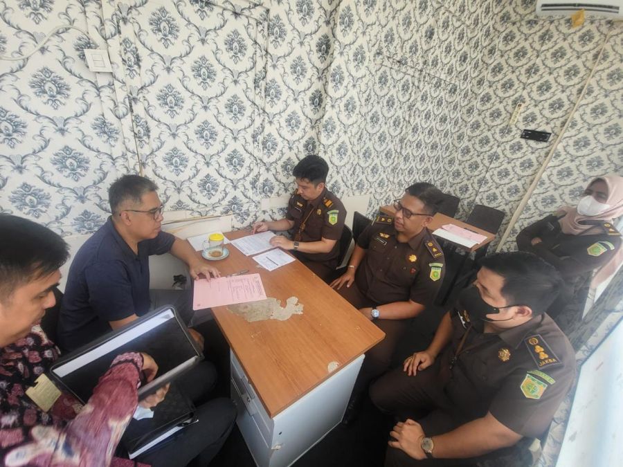 Jaksa Penyidik Kejagung Lakukan Serah Terima Tahap II Kasus Korupsi Infrastruktur BTS 4G