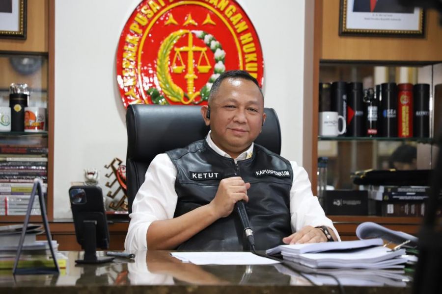 Senin Depan, Kejagung Panggil Maqdir Ismail Pengacara Terdakwa Irwan Hermawan