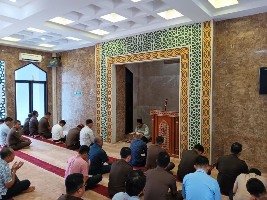 Tausiyah Ba'da Dzuhur yang Disampaikan Ustadz Cahirul Ihkwan, S. AG