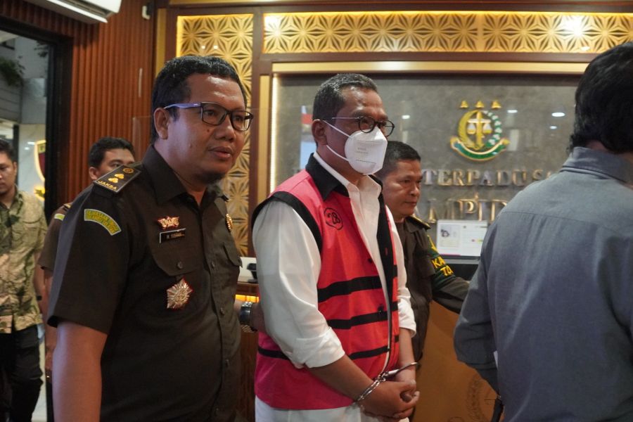 Tersangka Pemilik PT Lawu Agung Mining Ditahan Perkara Pertambangan Ore Nikel PT Antam di Sulteng